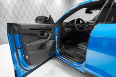 Urus S 2024 BLUE/BLACK-YELLOW MASSAGE B&amp;O PANO