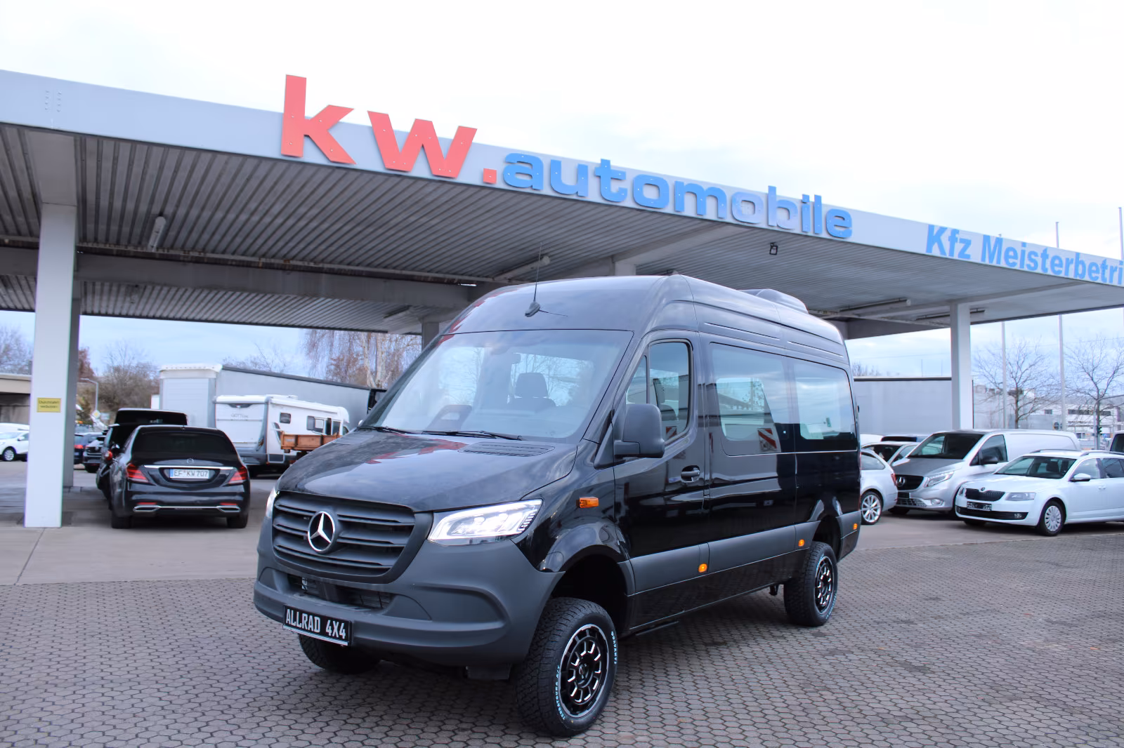 Mercedes-Benz Sprinter 319 CDI Mixto 4x4,LED,ALU,TRITTSTUFEN