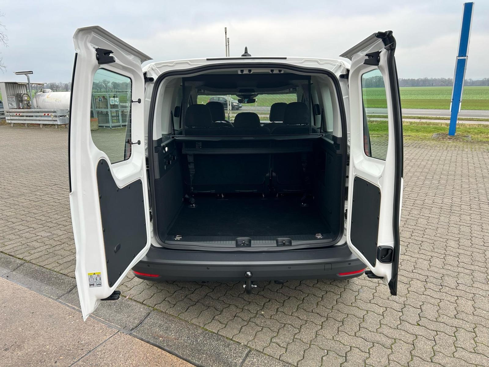 Volkswagen Caddy Kombi 1.5 TSI / AHK App-Connect
