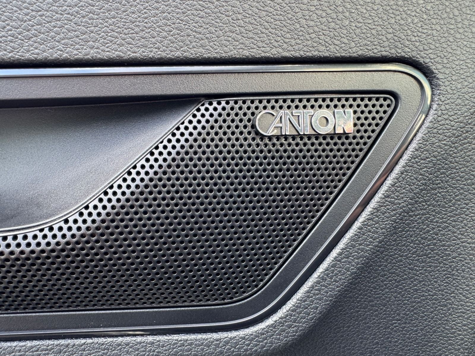 Fahrzeugabbildung SKODA Karoq Sportline 1.5TSI DSG*360°Cam*AHK*eHeck*19Z
