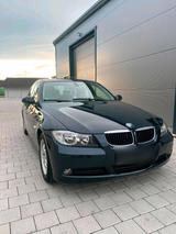 BMW E90 320d - BMW 320: D E90