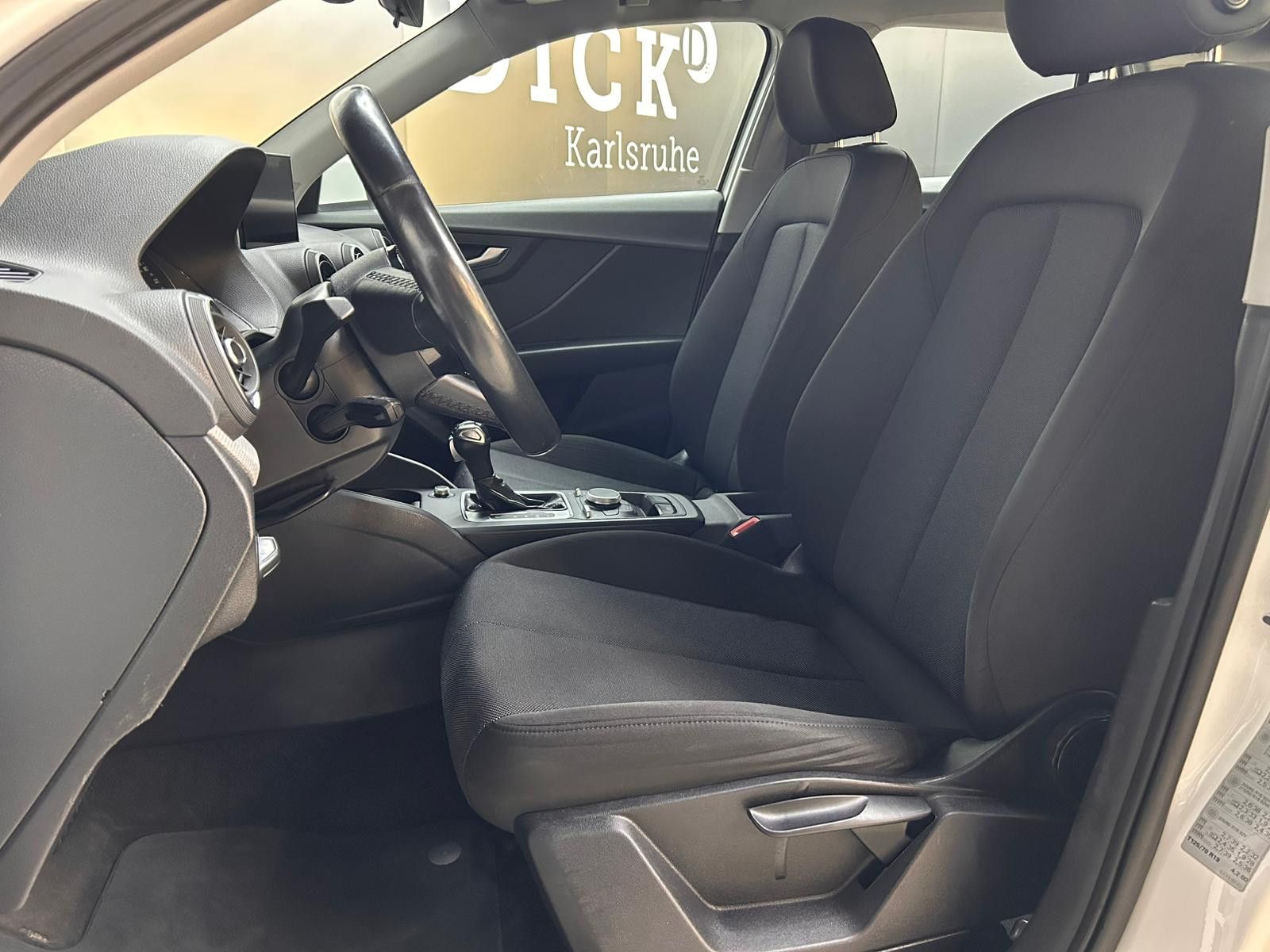 Fahrzeugabbildung Audi Q2 35d Quatt S-Tr. LED+KLIMAUT+HIFI+APS+DAB+ACC+