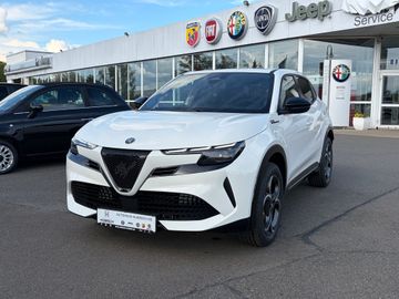 Alfa Romeo Leasingangebot: Alfa Romeo Junior Ibrida 1.2 MHEV Sport Speciale