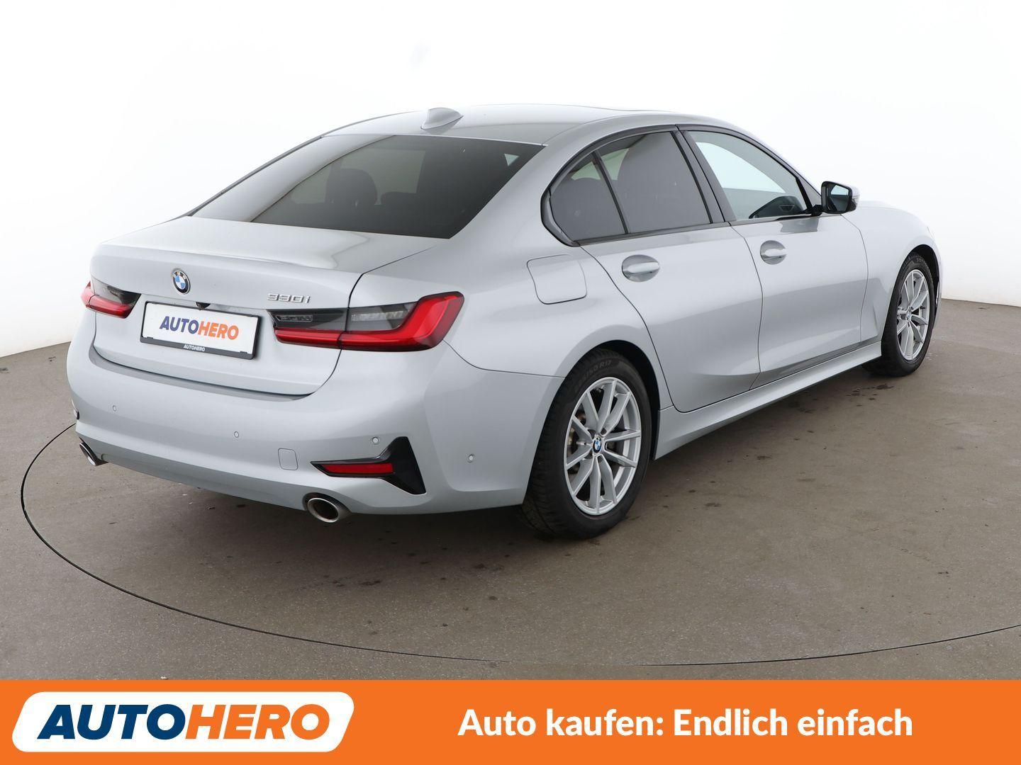 BMW 3er 330i Luxury Line Aut.*NAVI*HUD*LASER*ACC*CAM
