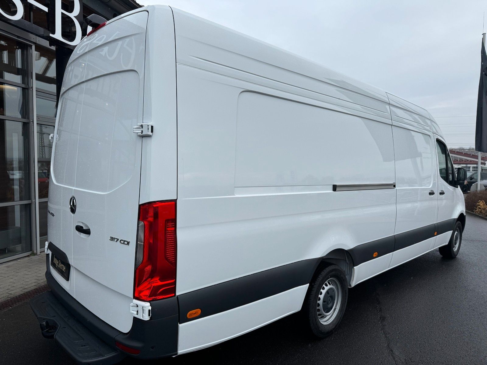 Fahrzeugabbildung Mercedes-Benz Sprinter 317 CDI Extralang AHK Klima Kamera