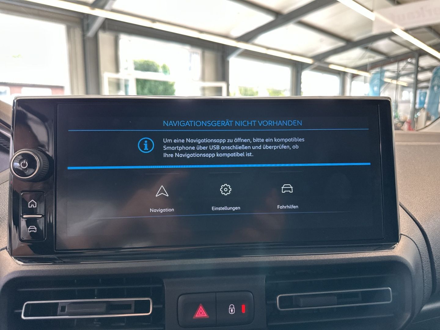 Fahrzeugabbildung Peugeot Partner L1 PureTech 110 LED DAB Rückfahrkam.