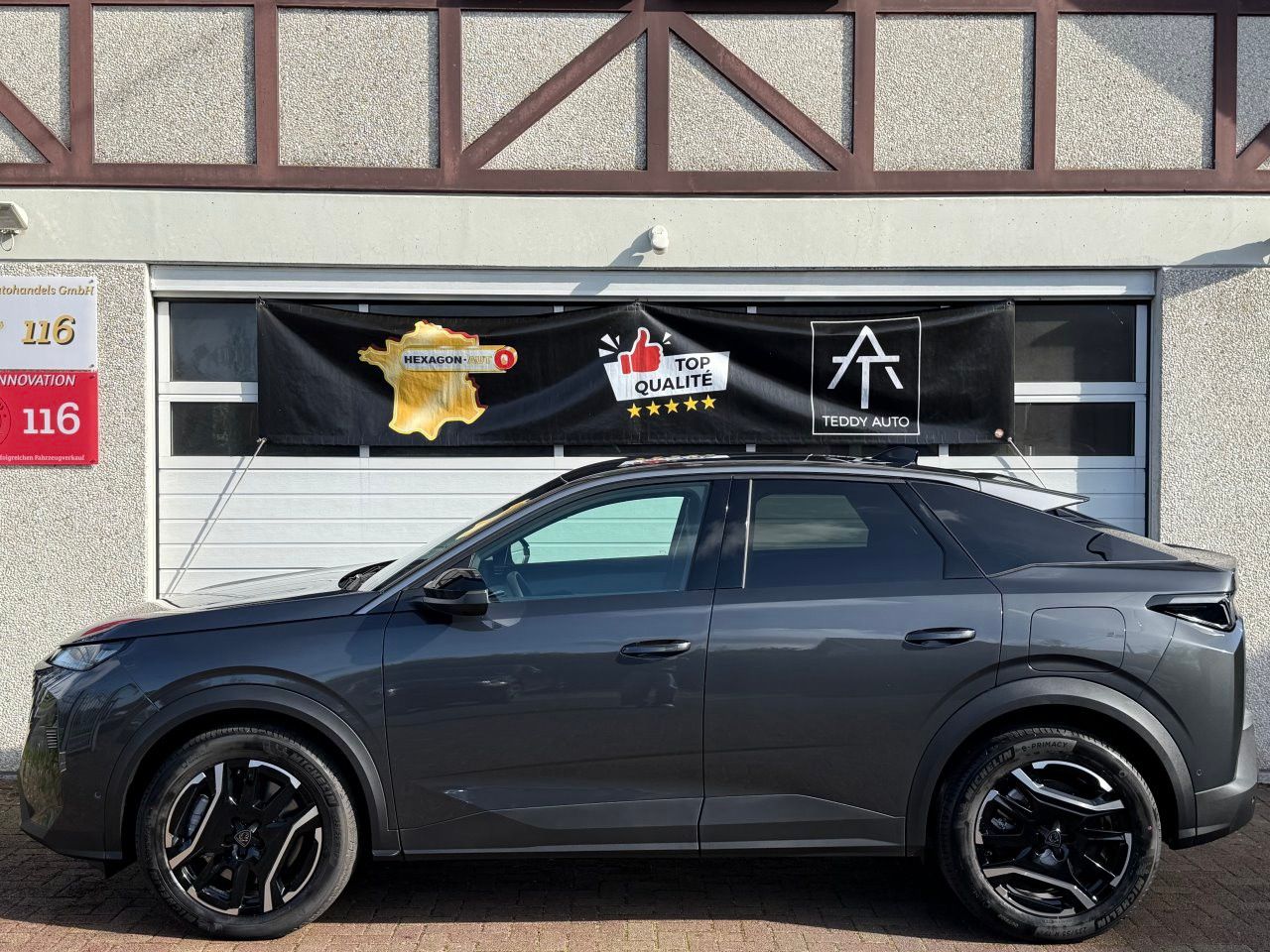 Peugeot 3008 Plug-in Hybrid 225 Allure PanoN,Winter,360° imagem 3