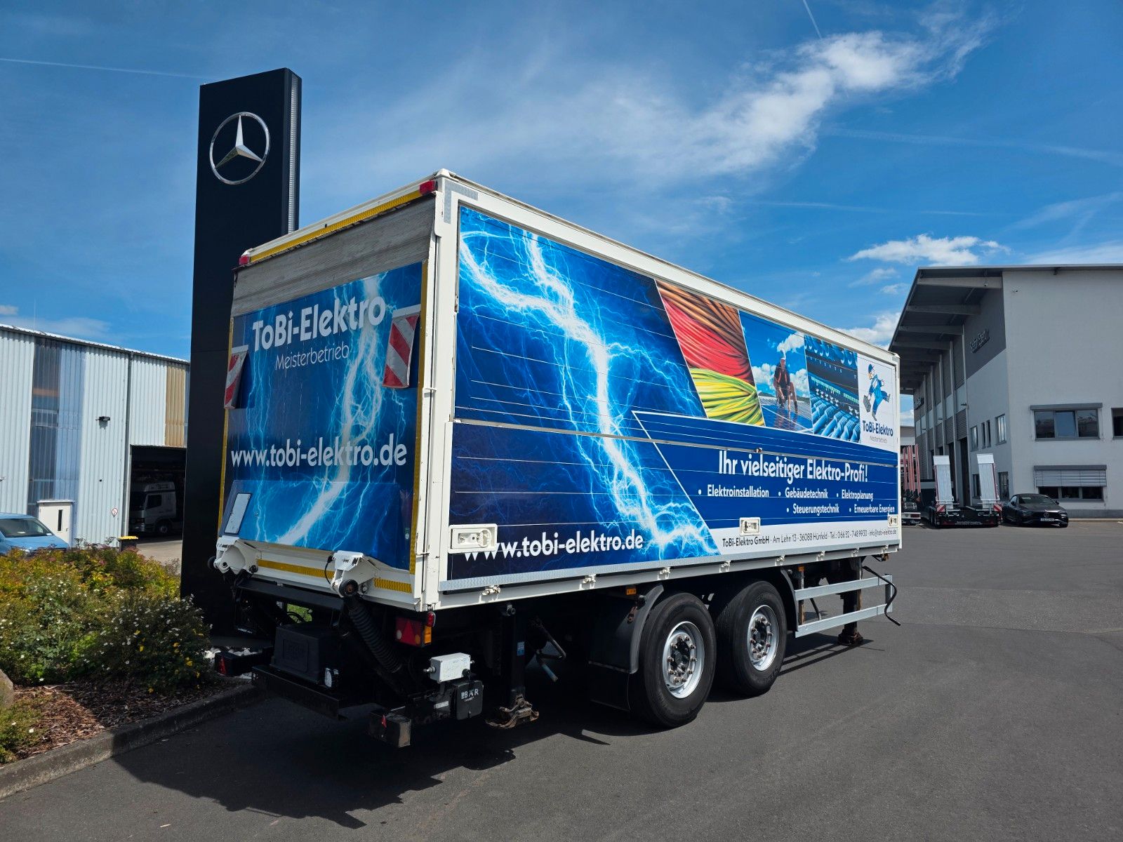 Fahrzeugabbildung Andere Böse BTA 7.3 Schwenkwand LBW Bär 2.000kg