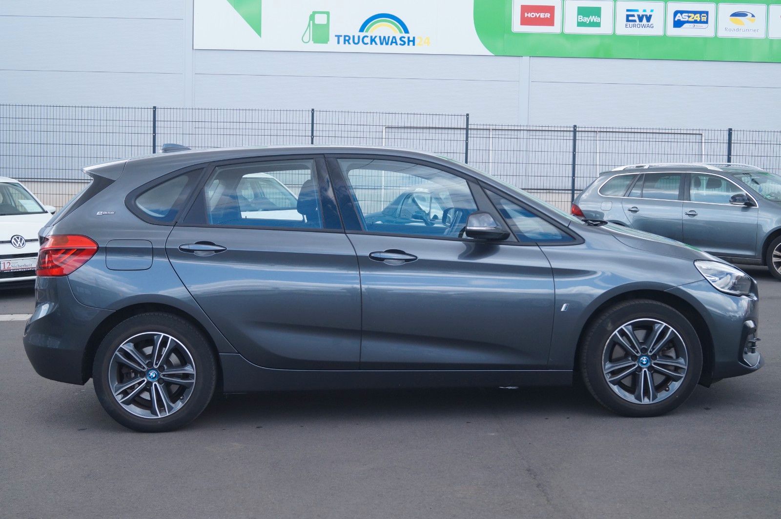 Fahrzeugabbildung BMW 225 xe Sport Line Active Tourer