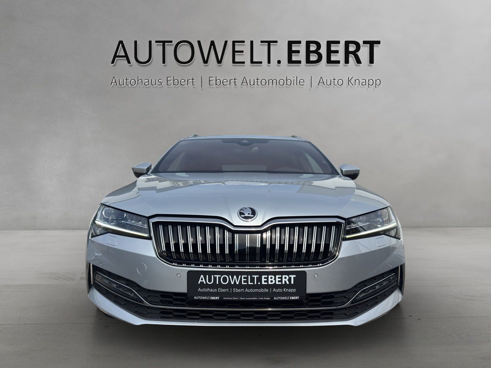 Fahrzeugabbildung SKODA Superb Combi 2.0 TDI L&K 4x4/AHK/ACC/ST-HZG/