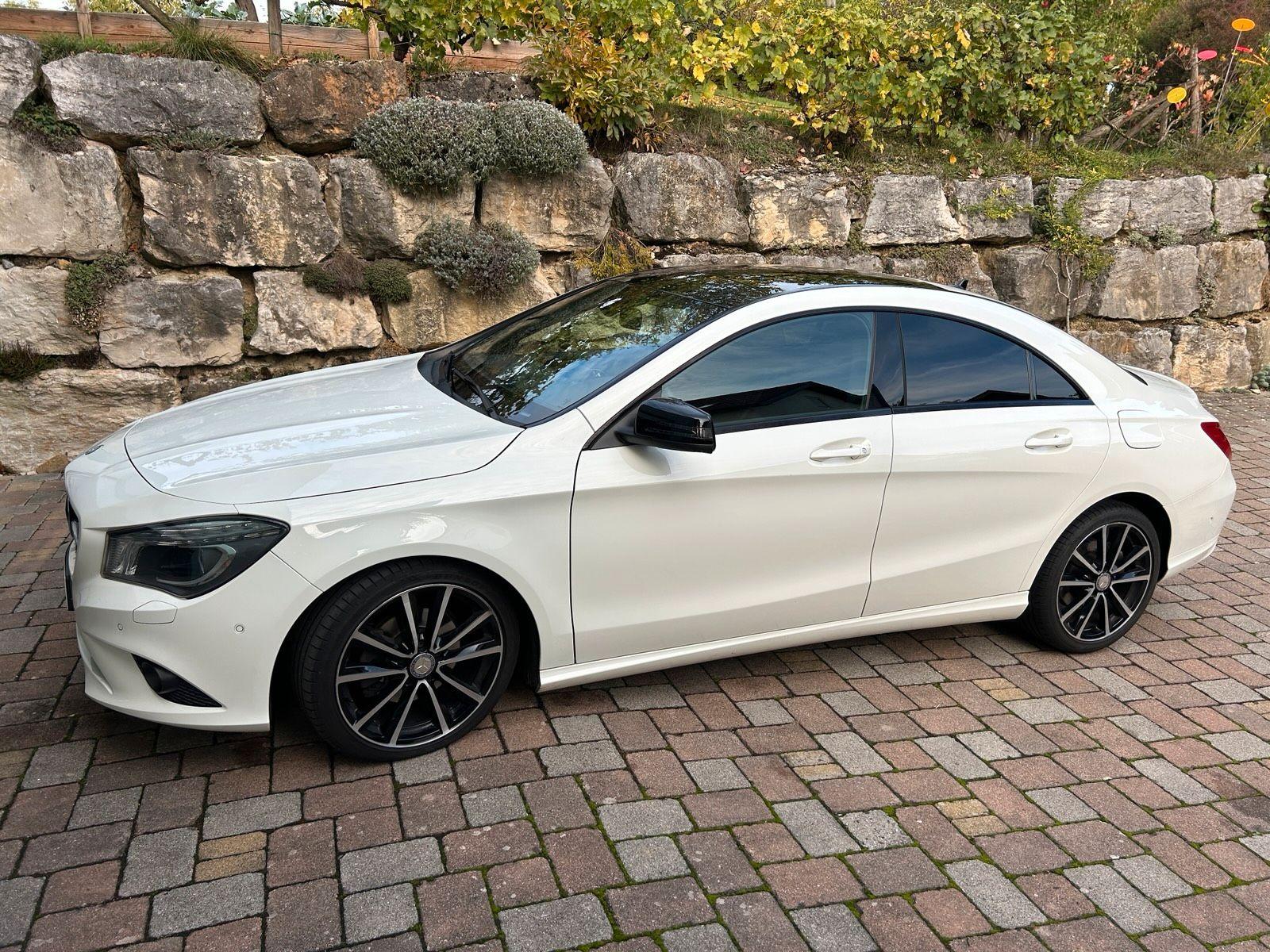Mercedes-Benz CLA 220