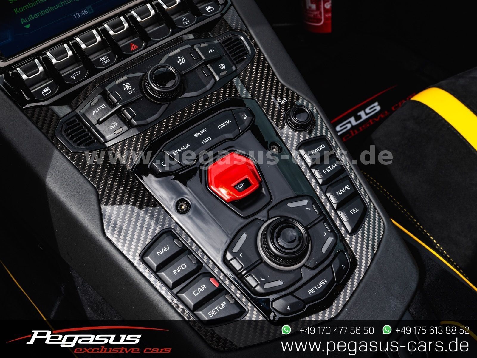 LAMBORGHINI Aventador - 41