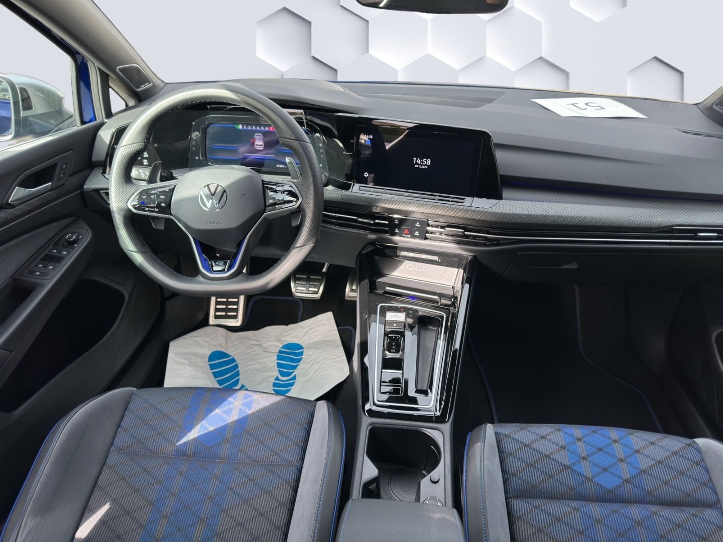 Golf R VIII 2.0 TSI 4Motion DSG 235kW LED PanoSc