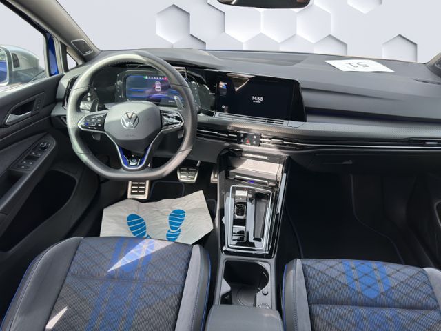 Golf R VIII 2.0 TSI 4Motion DSG 235kW LED PanoSc