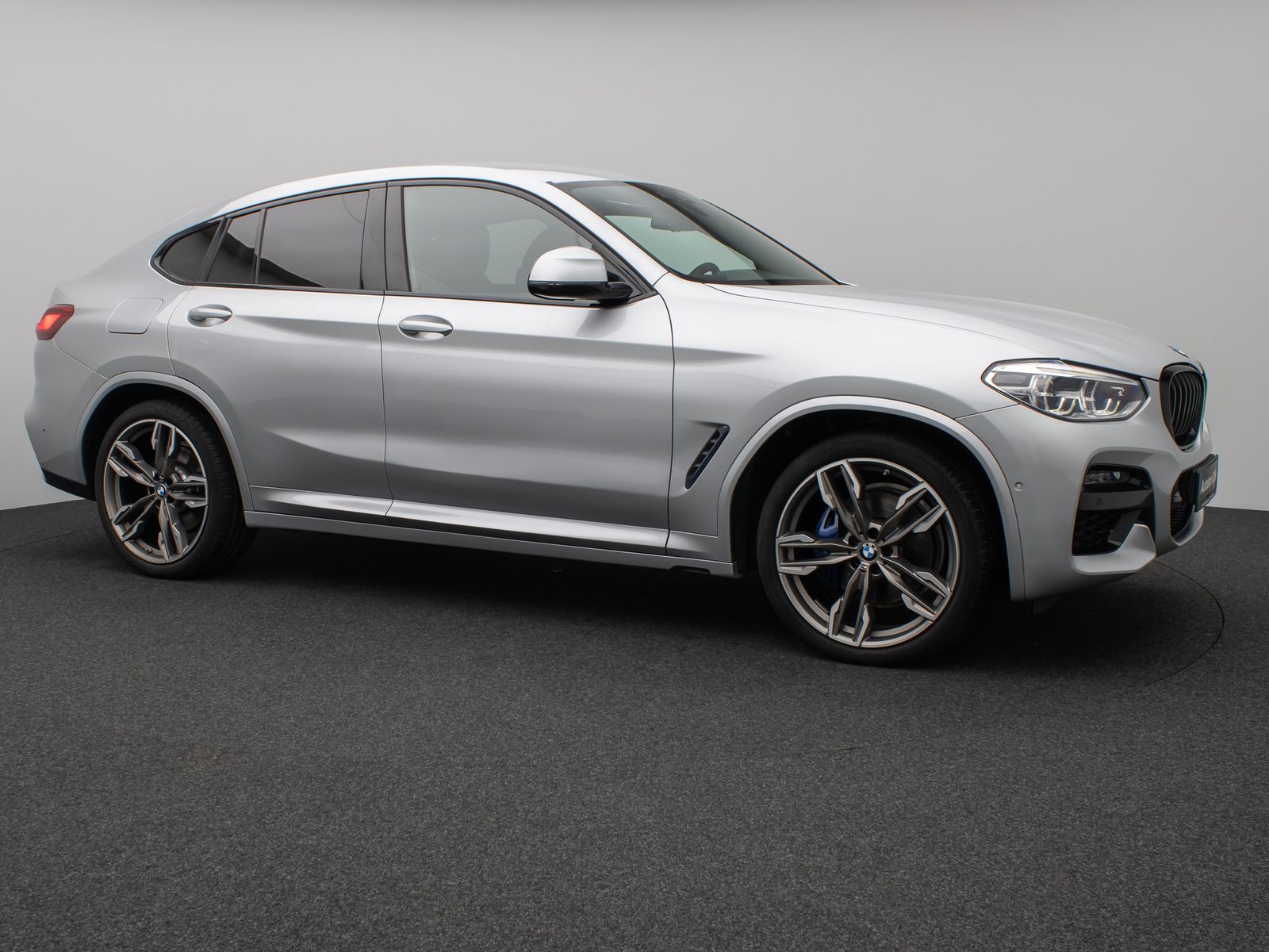Fahrzeugabbildung BMW X4 M40d Kamera HUD DAB H/K AHK Komfort 21Zoll