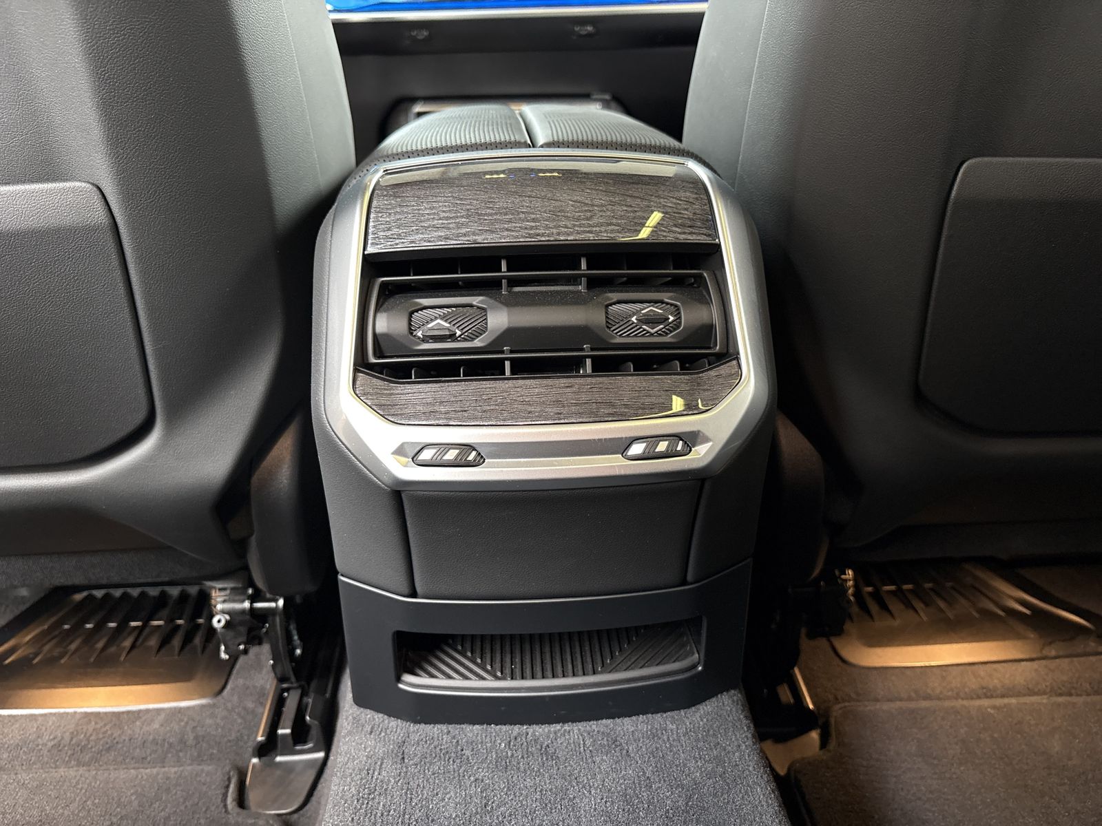 BMW M760 - Bild 24