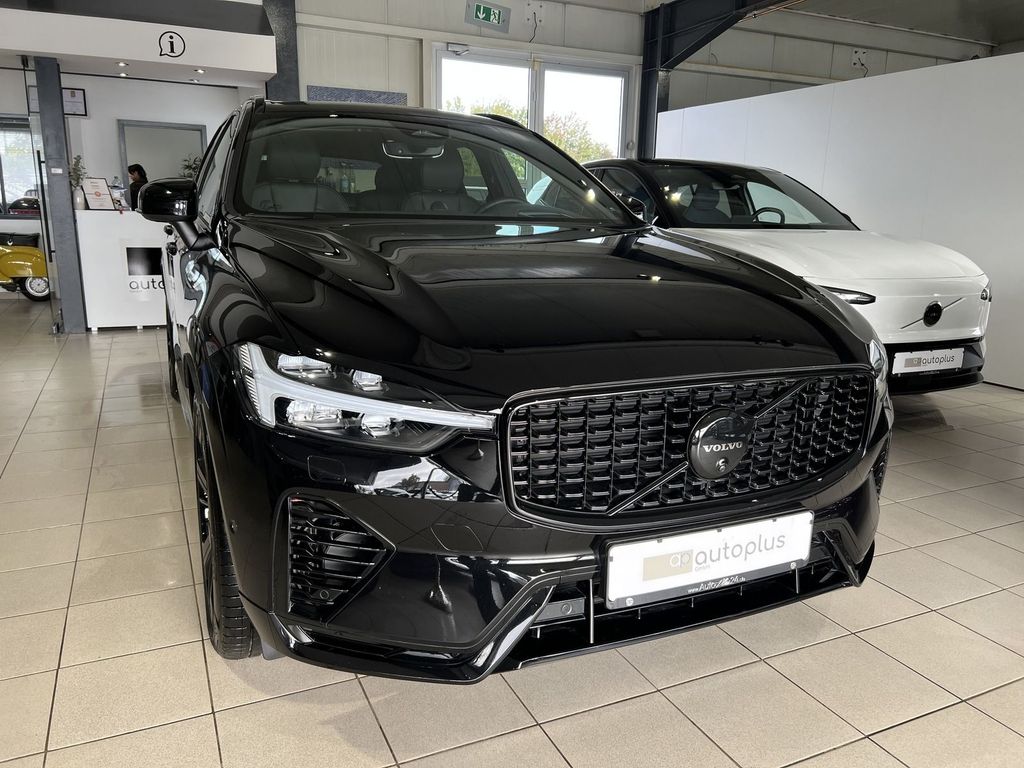 Volvo XC60 T6 Plus Black Edition Recharge AWD B&W HUD