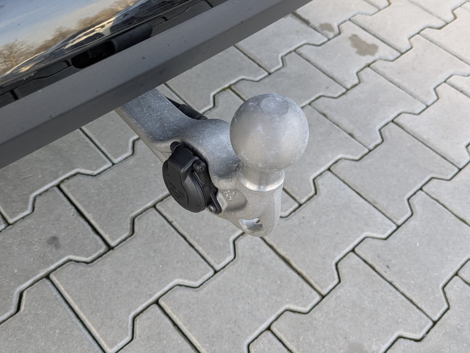 Fahrzeugabbildung Volkswagen Tayron 2.0 TDI 4M R-Line BLACK*7Si*MATRIX*PANO