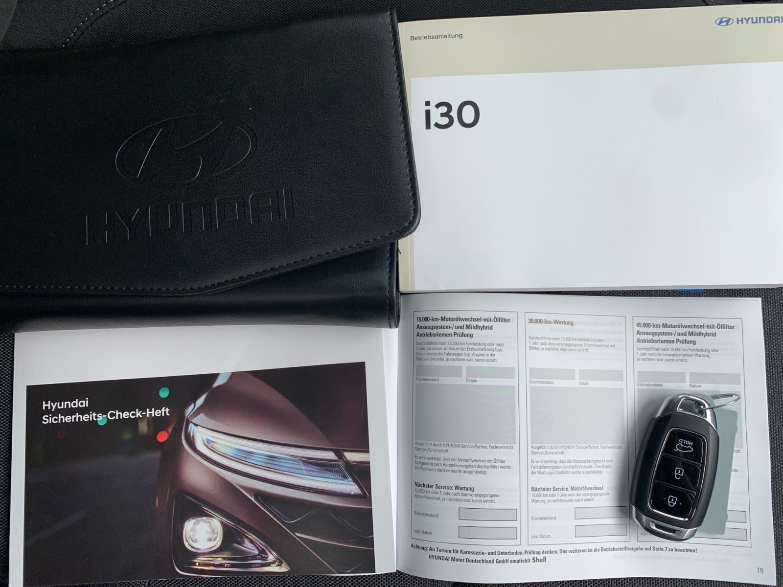 Fahrzeugabbildung Hyundai i30 Kombi 1.0 T-GDI 7-DCT Trend Mild-Hybrid Navi