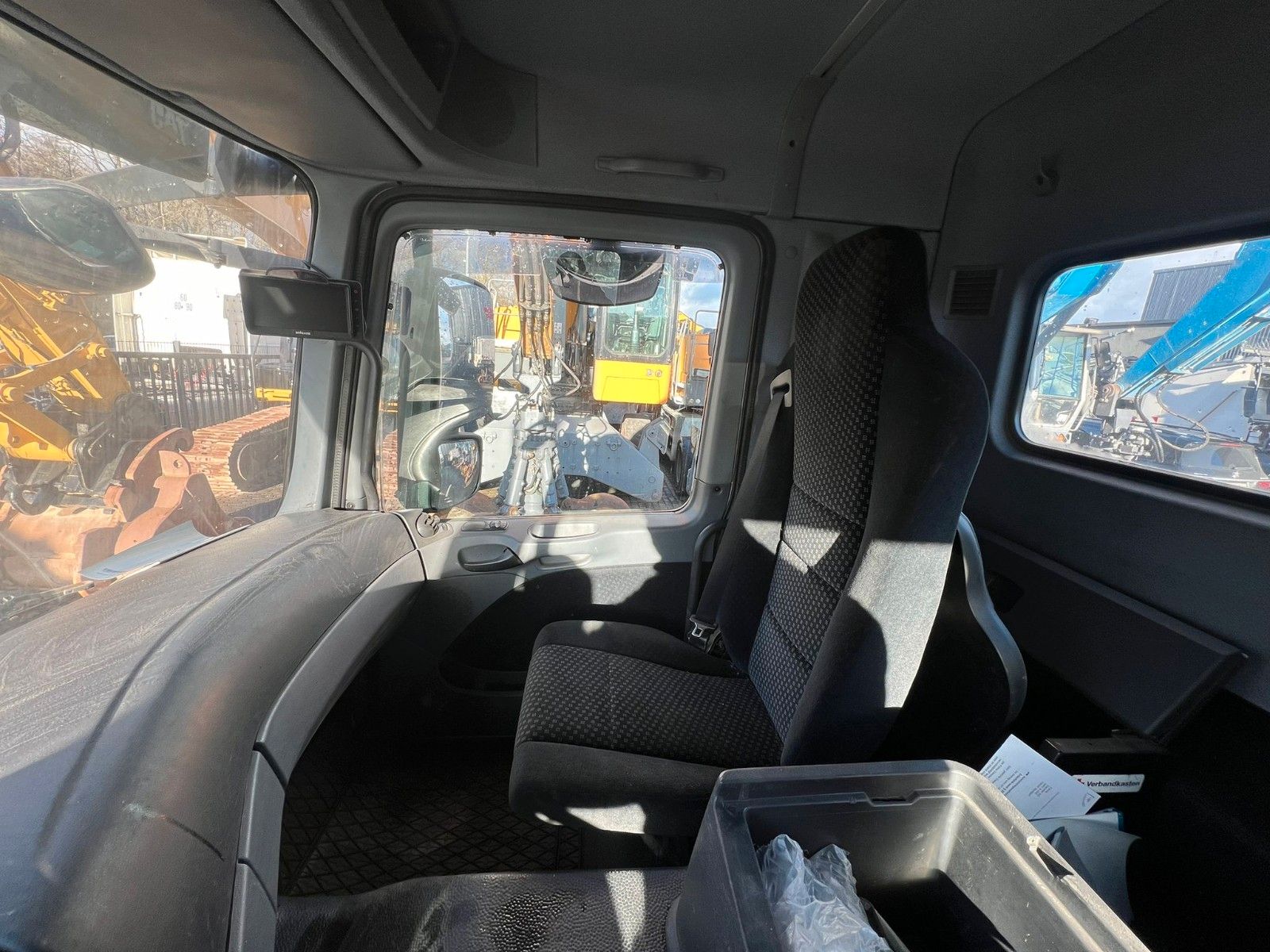 Fahrzeugabbildung Mercedes-Benz Actros 2541 / AC/ Liftachse+Lenkachse / 6x2