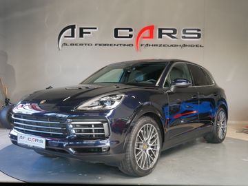 Porsche Cayenne - 1