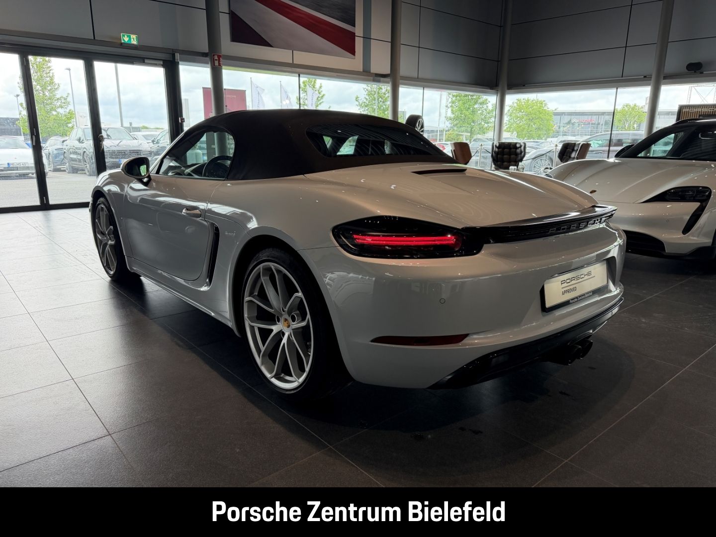 Porsche Boxster 718 Style Edition BOSE Rückfahrkamera foto 3