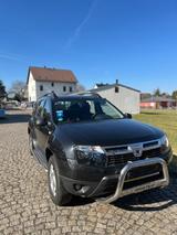 Dacia Duster Laureate 4x2 *LPG *Lieferung möglich - Dacia Duster mit LPG-Antrieb: Geländewagen, 4x2 Laureate