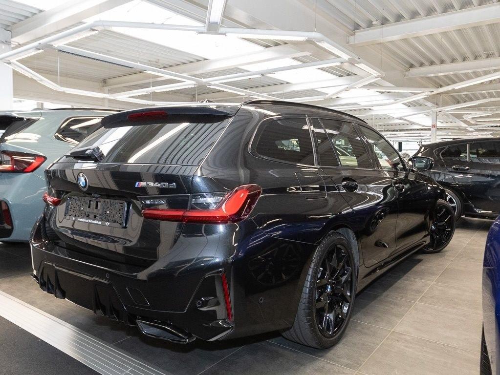BMW M340d xDrive Touring M Sport HUD PANO RFK NAVI