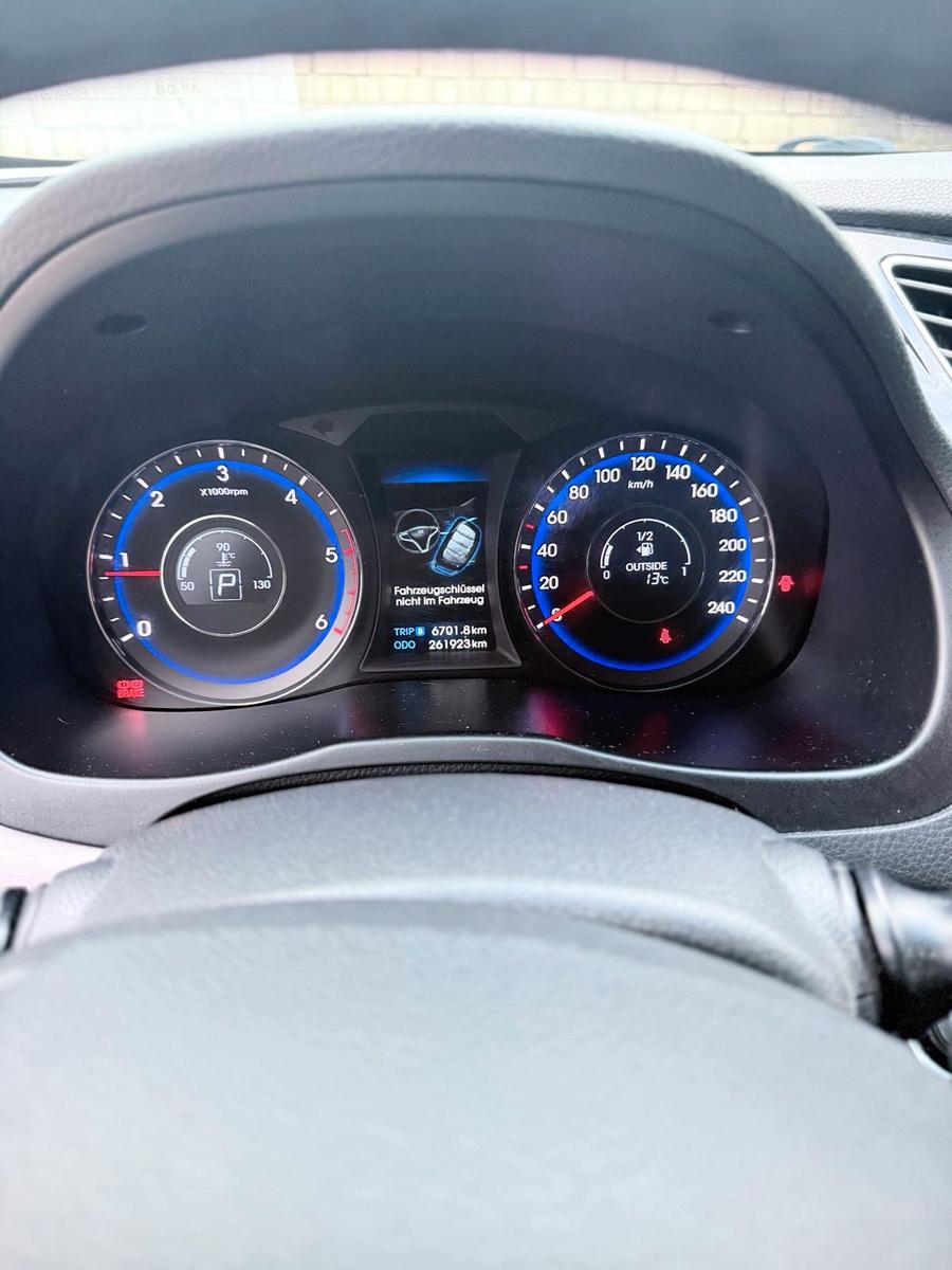 Hyundai i40 2012 — photo 8