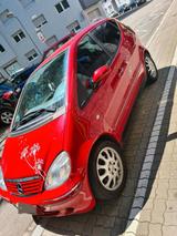 Mercedes-Benz A190 Automatik - Mercedes-Benz A 190 mit Benzin-Antrieb: Automatik