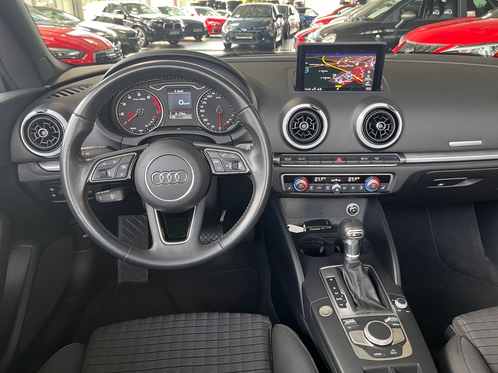 Fahrzeugabbildung Audi A3 Cabriolet Sport 35 TFSI S tronic AHK NAVI LED