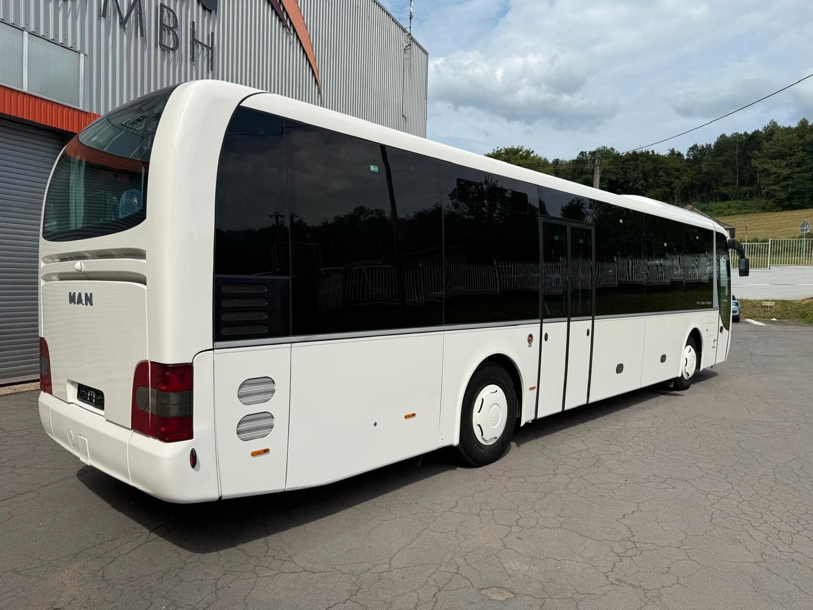 MAN  2015 - Image 10 of 32