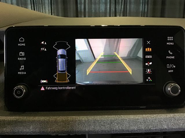 Fahrzeugabbildung Skoda Kamiq Selection 1.5 TSI DSG/ACC/LED/SmartLink