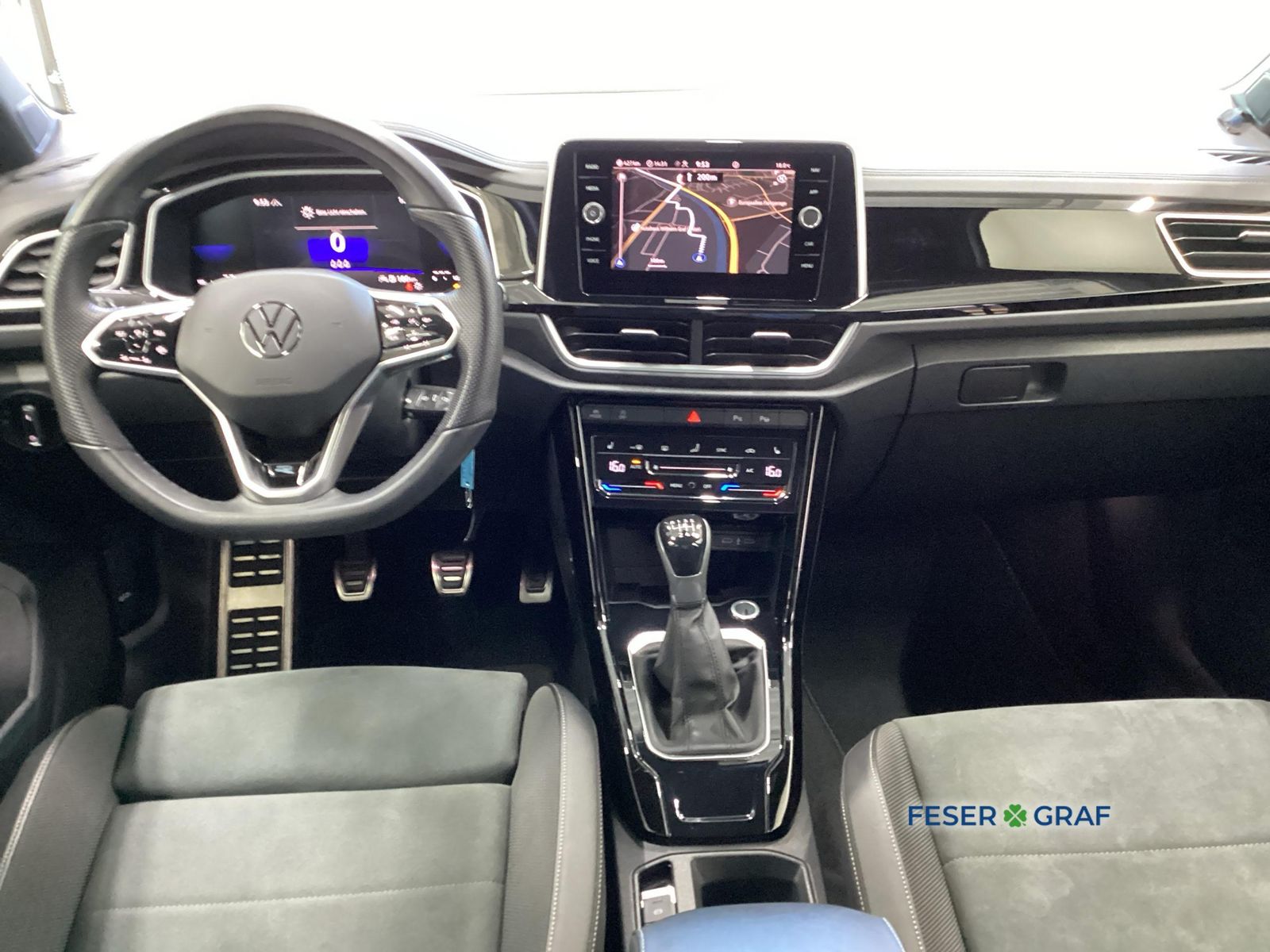 Volkswagen T-Roc - Bild 11