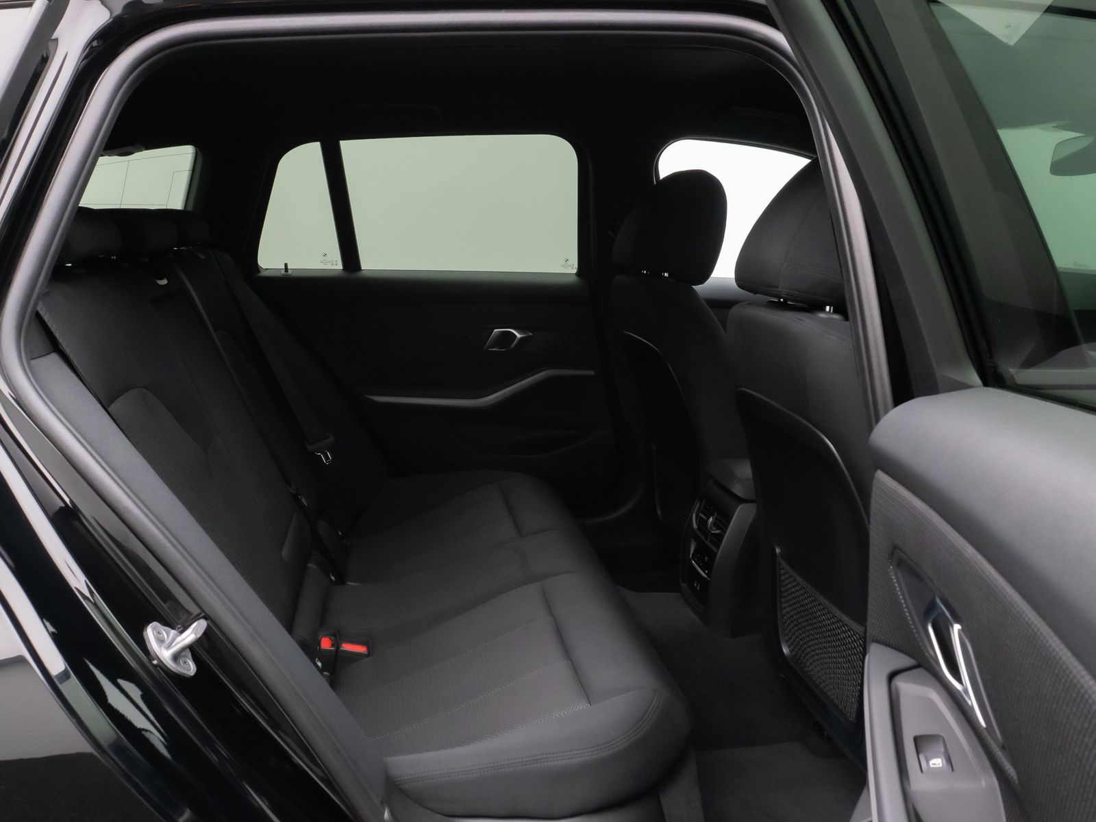 Fahrzeugabbildung BMW 320e DAB Widscreen Lordos Geschwindigkeitsreg