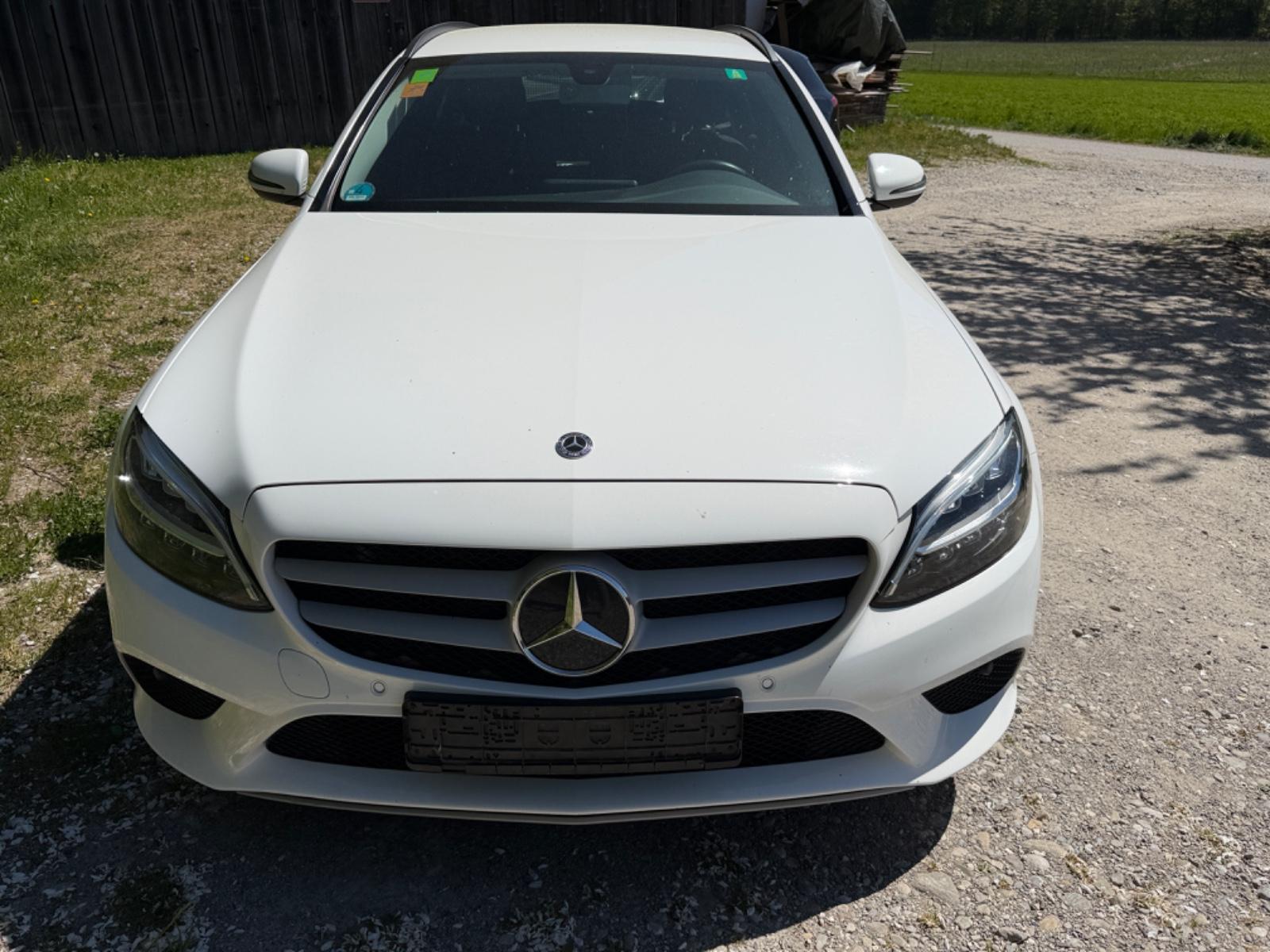 Mercedes-Benz C 220 T d 4Matic LED,NAVI,SHZ,8 X ALU