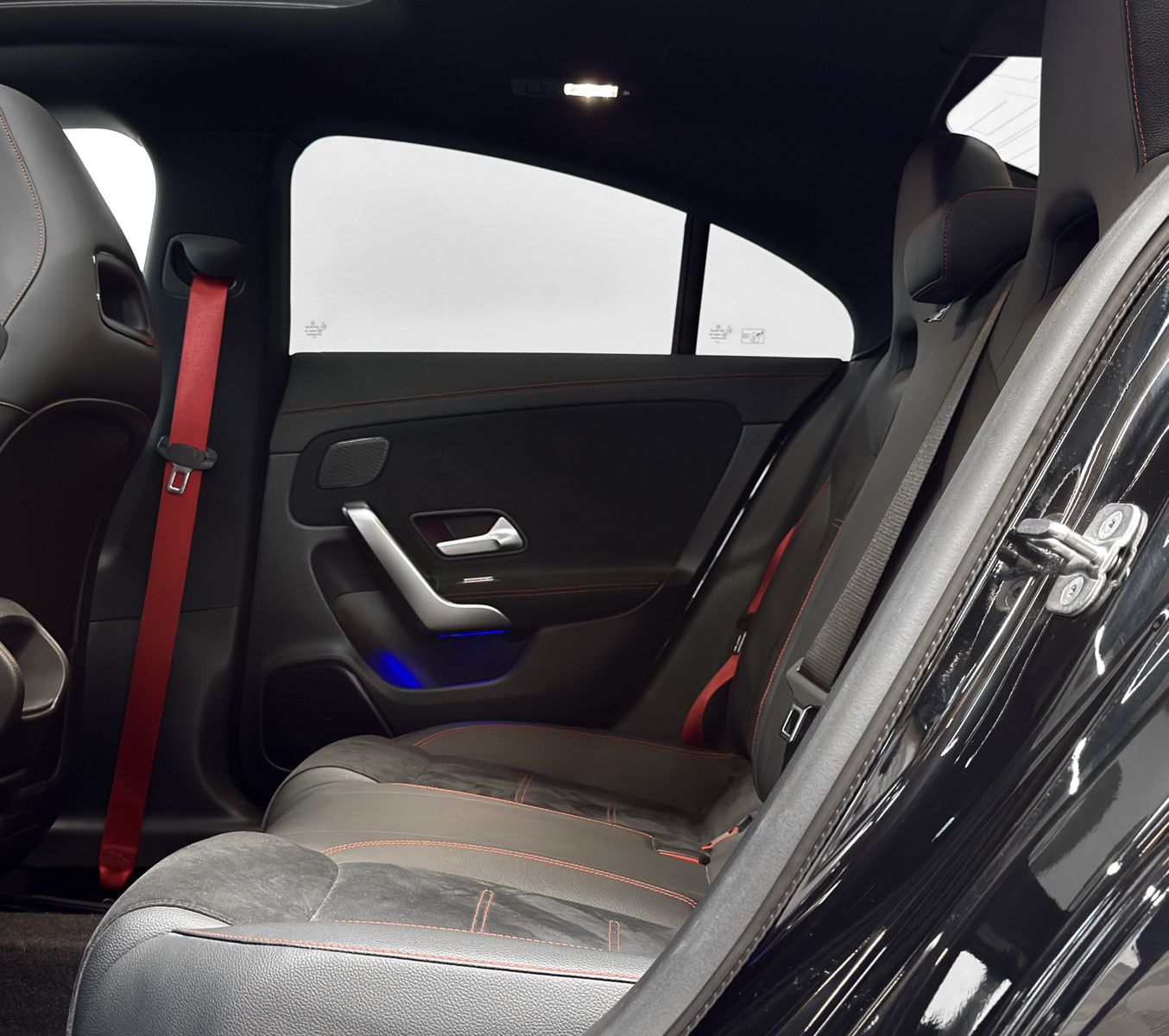 Mercedes-Benz CLA 35 AMG 4M Aero Pano 360° Perf. Lenk KeyGo foto 17