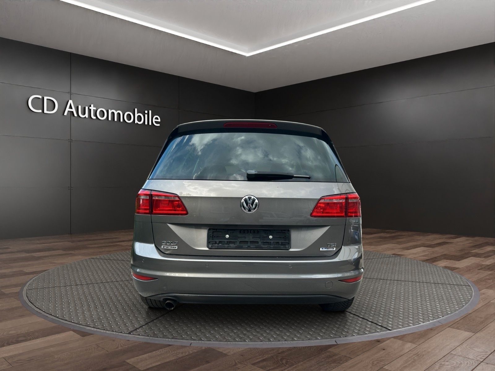 Fahrzeugabbildung Volkswagen Golf Sportsvan VII Trendline Automatik/BMT/
