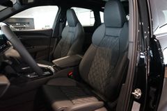 AUDI Q5 e-Hybrid quattro | Tech pro | Pano | Carbon AUDI Q5 e-Hybrid quattro | Tech pro | Pano | Carbon
