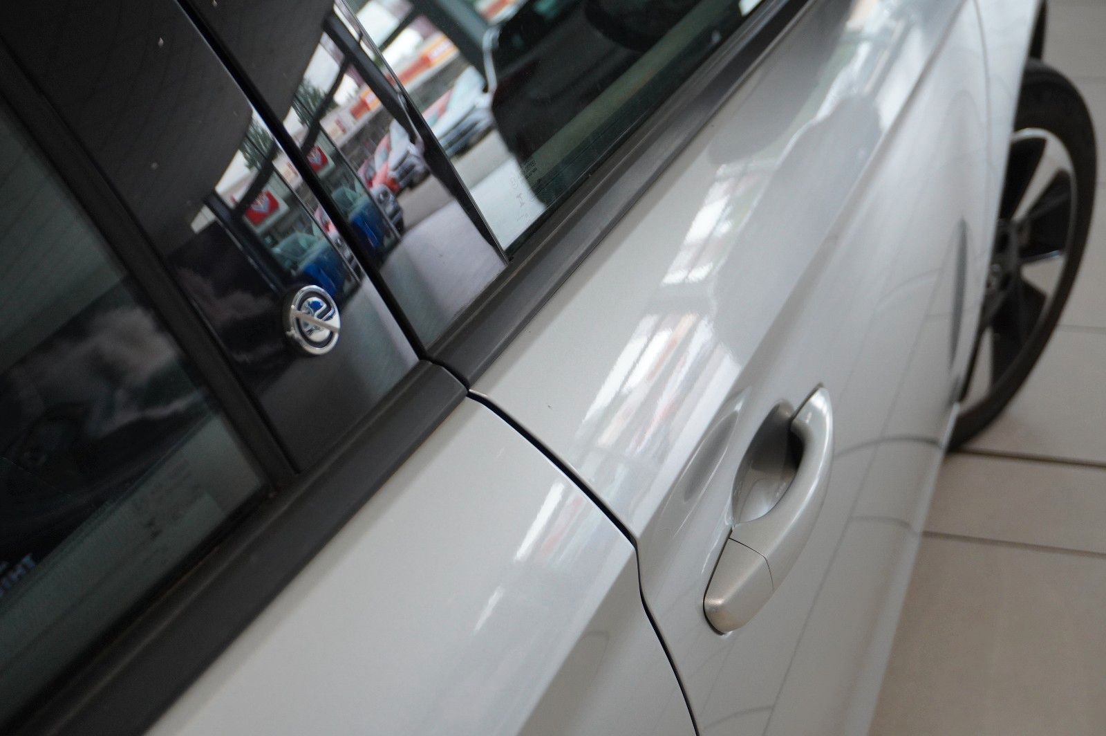 Fahrzeugabbildung Opel Corsa-e F ELEGANCE 1-PHASIG NAVI/LED/KAMERA/DAB+