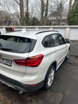 BMW X1 xDrive18d Mineralweiß metallic - BMW X1 Gebrauchtwagen in Hamburg