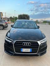 Audi Q3 2.0 TDI 120 CV Young - Audi Q3 mit Diesel-Antrieb: Kombi