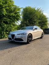 Alfa Romeo Giulia 2.0 Turbo 16V 206kW AT8-Q4 Veloce Veloce - Alfa Romeo Giulia: Veloce