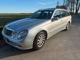 Mercedes-Benz Mercedes Benz E280 CDI T Automat*VOLL*Lede... - Mercedes-Benz E 280 in Düsseldorf