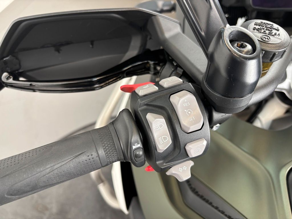 Fahrzeugabbildung Triumph TIGER 1200 RALLY EXPLORER *1.Hand-Scheckheft*