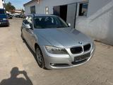 BMW 318 3 Touring 318d - BMW 318 aus 2011: Kombi