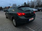 Opel Astra J Lim. Edition*TÜV NEU*2. HAND* - gebrauchte Opel Limousine