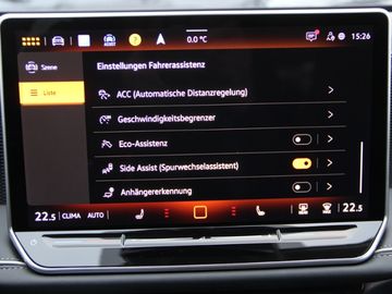Volkswagen Passat Variant 1.5 eTSI DSG AHK Business Tiptron