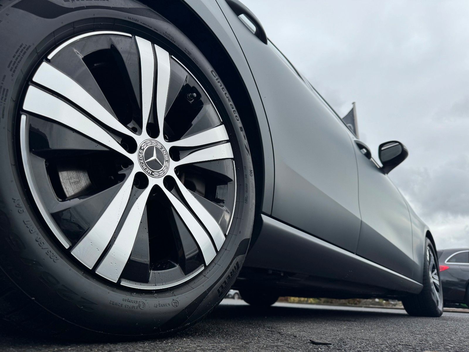 Fahrzeugabbildung Mercedes-Benz C 220 d T AVANTGARDE AHK+Memory+HUD+Distr+Keyles