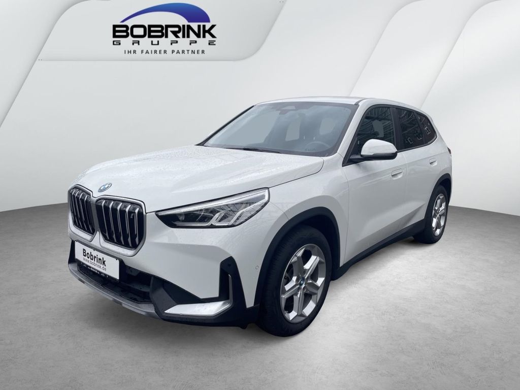 Image of BMW iX1